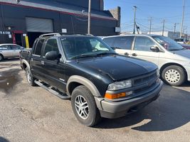 2004 CHEVROLET S10 LS
