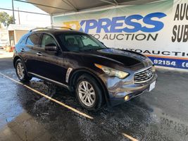 2010 INFINITI FX35 