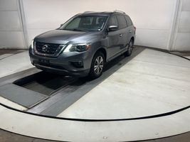 2017 NISSAN PATHFINDER SV