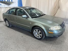2003 VOLKSWAGEN PASSAT GLX