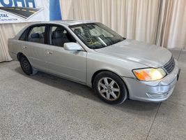 2003 TOYOTA AVALON 