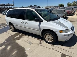 1998 CHRYSLER TOWN & COUNTRY LXI