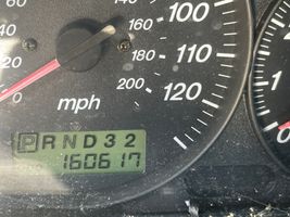 2002 MAZDA MPV 