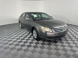 2006 TOYOTA AVALON XL