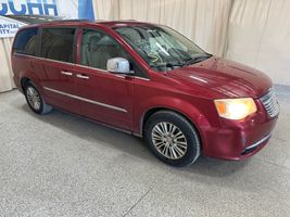 2013 CHRYSLER TOWN & COUNTRY TOURING L