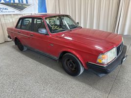 1991 VOLVO 240 BASE