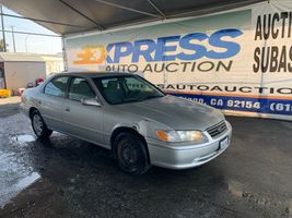 2001 TOYOTA CAMRY