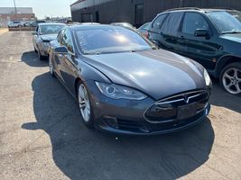 2015 TESLA MODEL S P85D