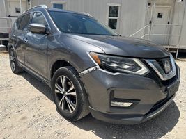 2017 NISSAN ROGUE SL