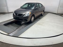 2013 NISSAN VERSA SV