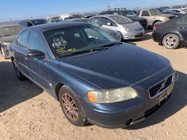 2005 VOLVO S60 BASE
