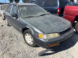1995 HONDA ACCORD DX