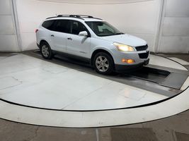 2009 CHEVROLET TRAVERSE LT