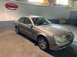 2005 MERCEDES-BENZ E CLASS E320