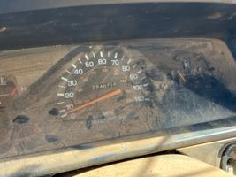 1989 TOYOTA PICKUP DLX