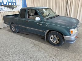 1997 TOYOTA T100 DX