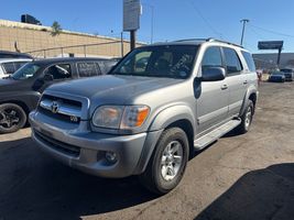 2005 TOYOTA SEQUOIA SR5