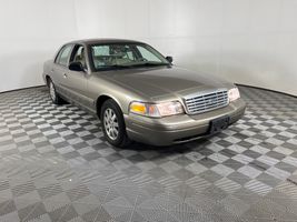 2006 FORD CROWN VICTORIA 