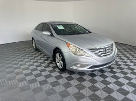2011 HYUNDAI SONATA LIMITED