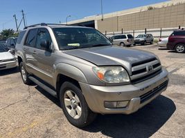 2004 TOYOTA 4RUNNER SR5