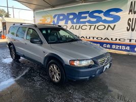2004 VOLVO XC70