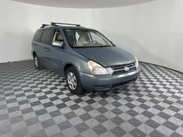 2009 KIA SEDONA LX
