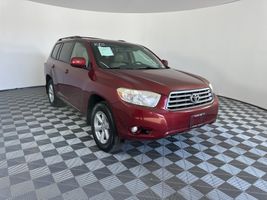 2010 TOYOTA HIGHLANDER SE
