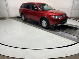 2015 MITSUBISHI OUTLANDER ES