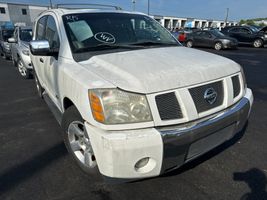 2004 NISSAN PATHFINDER ARMADA SE