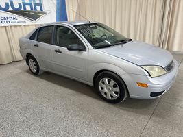 2005 FORD FOCUS 