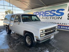 1989 CHEVROLET SUBURBAN