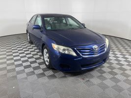 2010 TOYOTA CAMRY LE