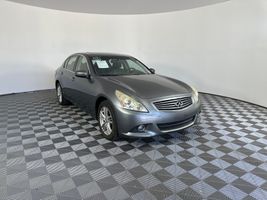 2011 INFINITI G25 X