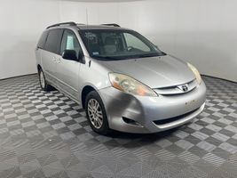 2007 TOYOTA SIENNA LE