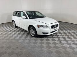 2011 VOLVO V50 T5