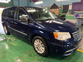 2013 CHRYSLER TOWN & COUNTRY TOURING L