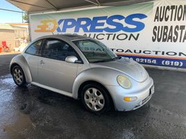 2002 VOLKSWAGEN NEW BEETLE