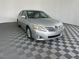2011 TOYOTA CAMRY XLE