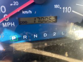 2003 TOYOTA SIENNA CE