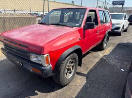 1995 NISSAN PATHFINDER LE