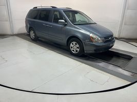 2009 KIA SEDONA LX