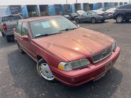 1998 VOLVO S70 