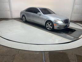 2010 MERCEDES-BENZ S CLASS S550