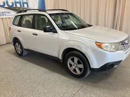 2011 SUBARU FORESTER X