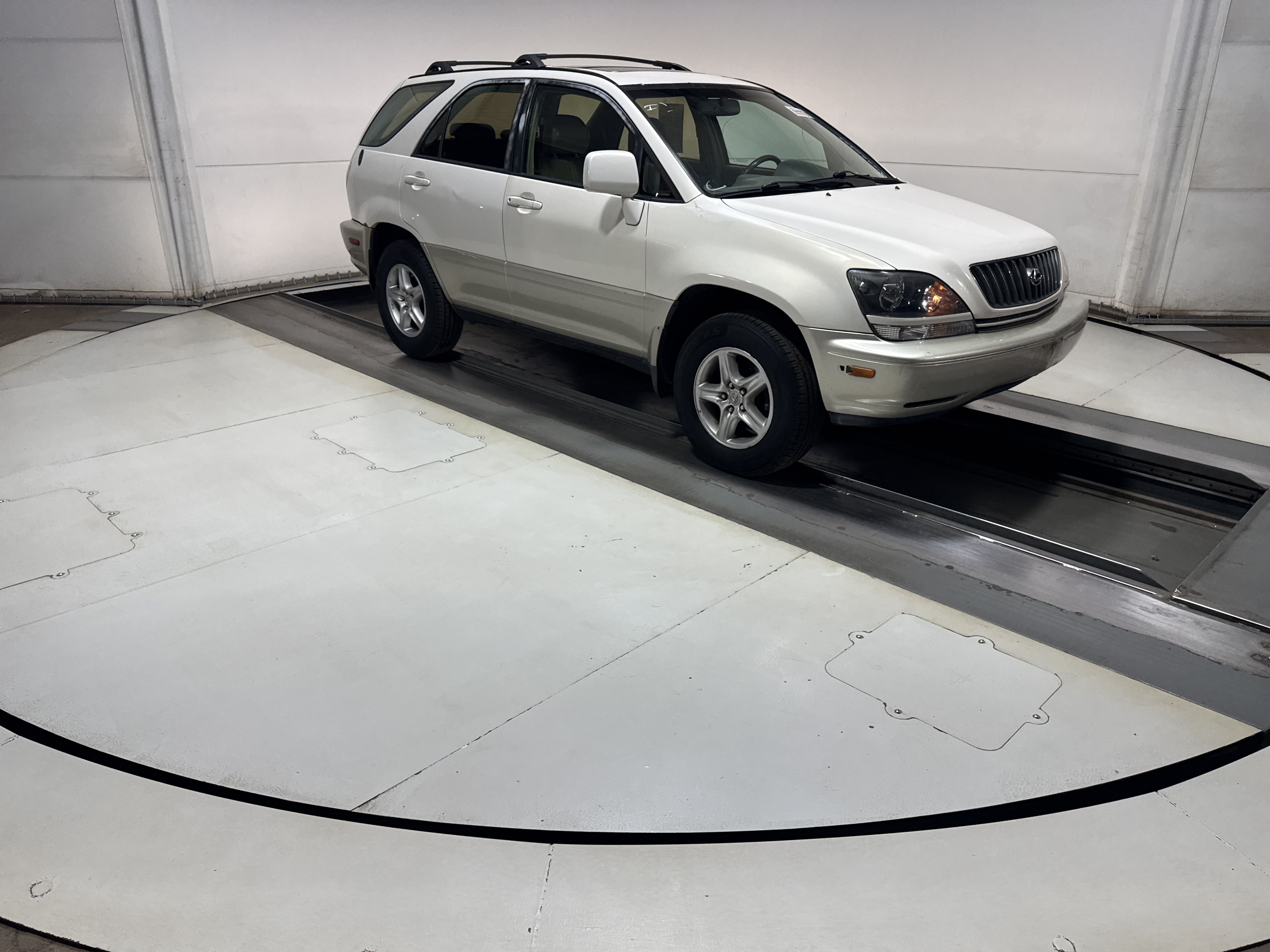 2000 LEXUS