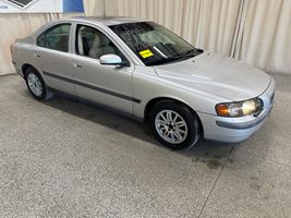 2004 VOLVO S60 BASE