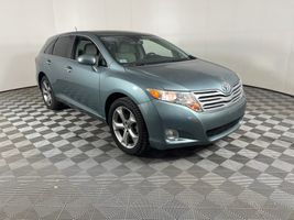 2011 TOYOTA VENZA 