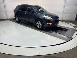2009 CHEVROLET TRAVERSE LT
