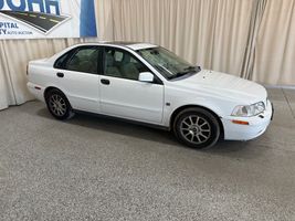 2004 VOLVO S40 