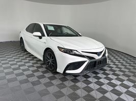 2021 TOYOTA CAMRY HYBRID SE